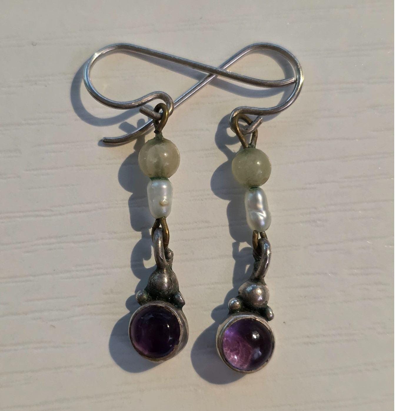 Vintage 925 Sterling Silver Amethyst & Pearl Dangle Earrings - View 4