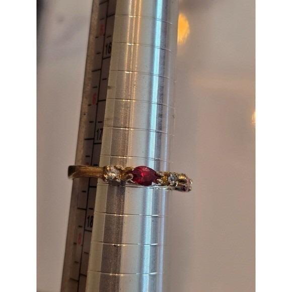 Vintage Red & Clear Rhinestone Ring Size 7 Gold Tone Prong Set Stacking Band - View 9