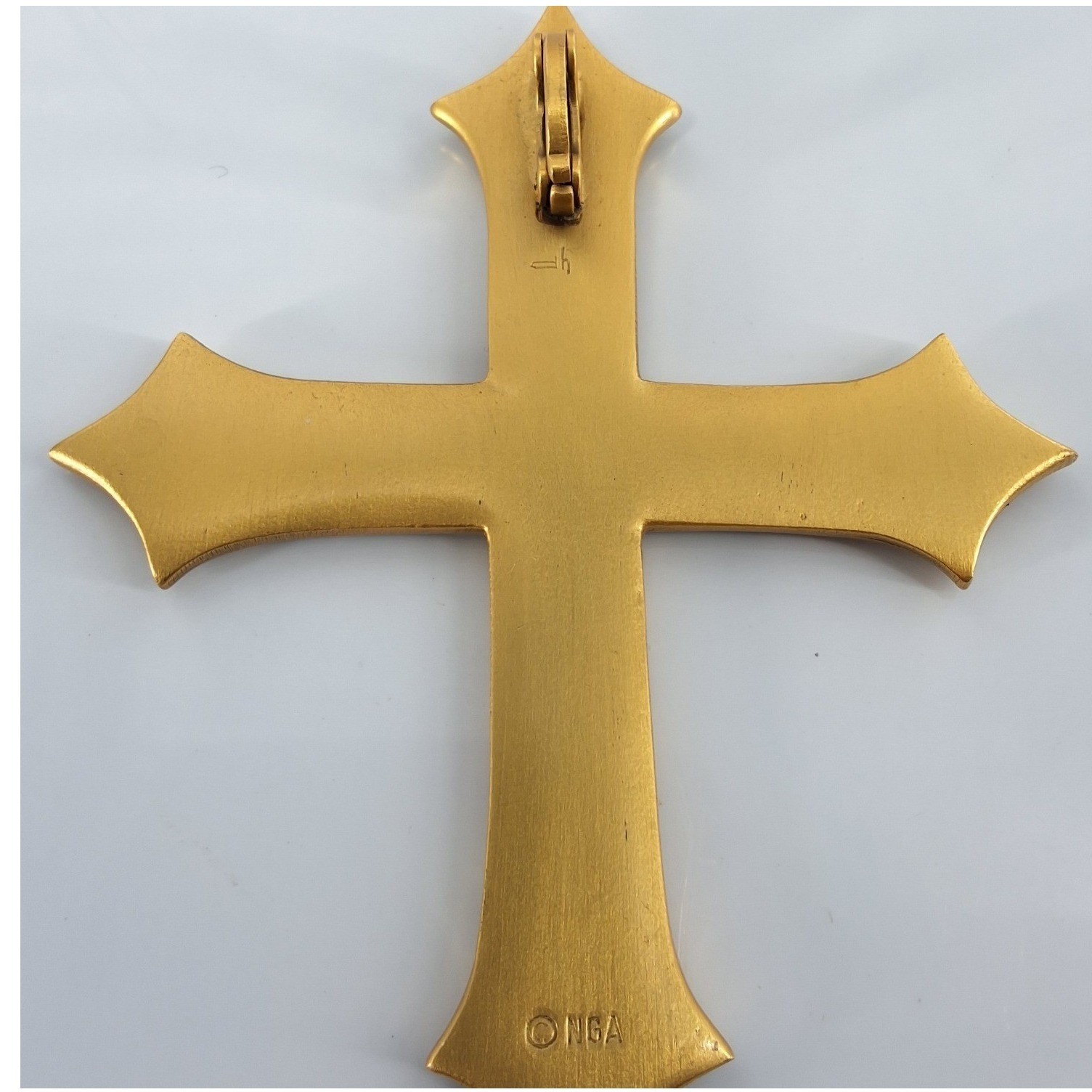Johannes Hanias NGA Vintage Gold Tone Floral Cross Pendant National Gallery - View 4