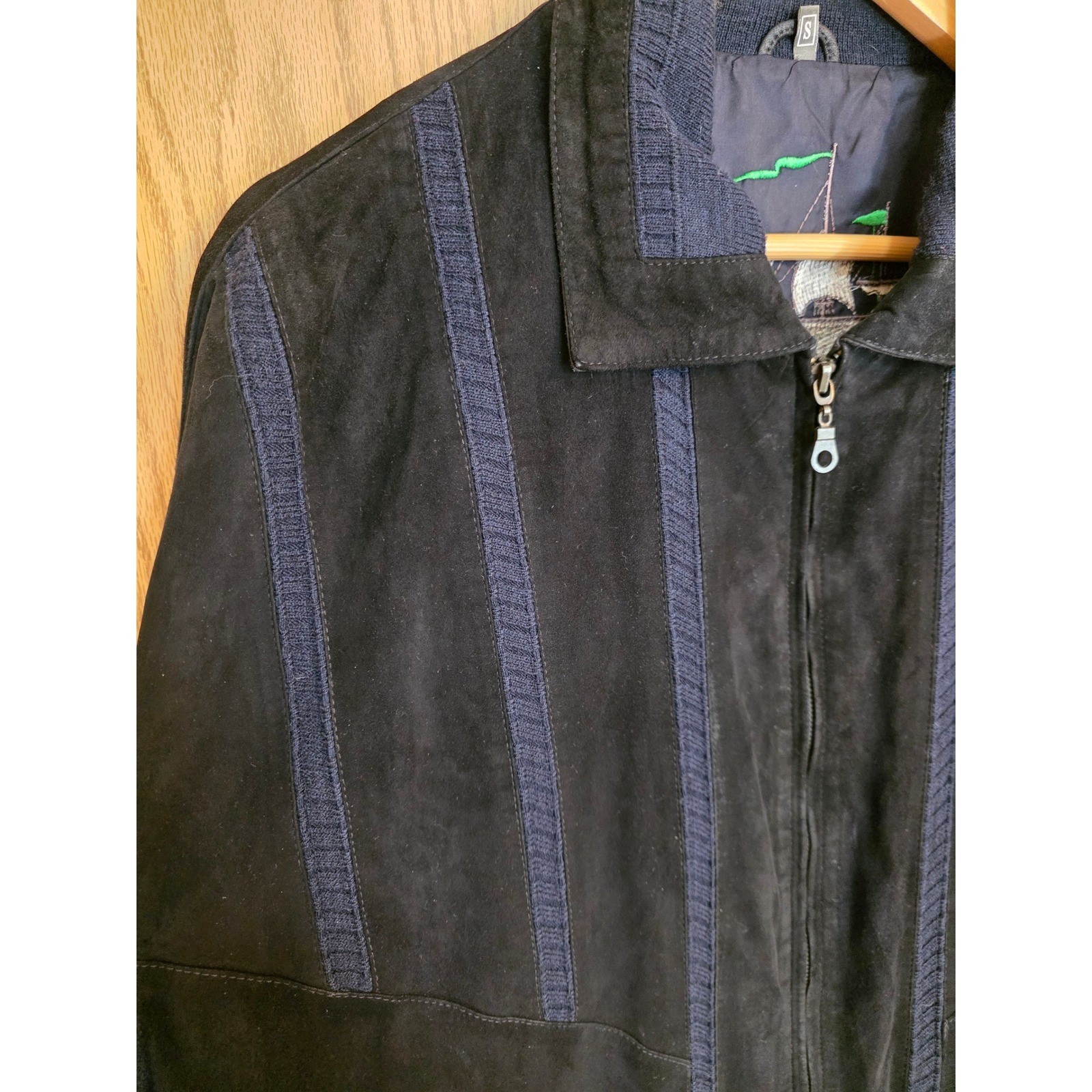 Vintage Mens Suede Knit Bomber Jacket Black Navy Embroidered Ship Lining Small - View 9