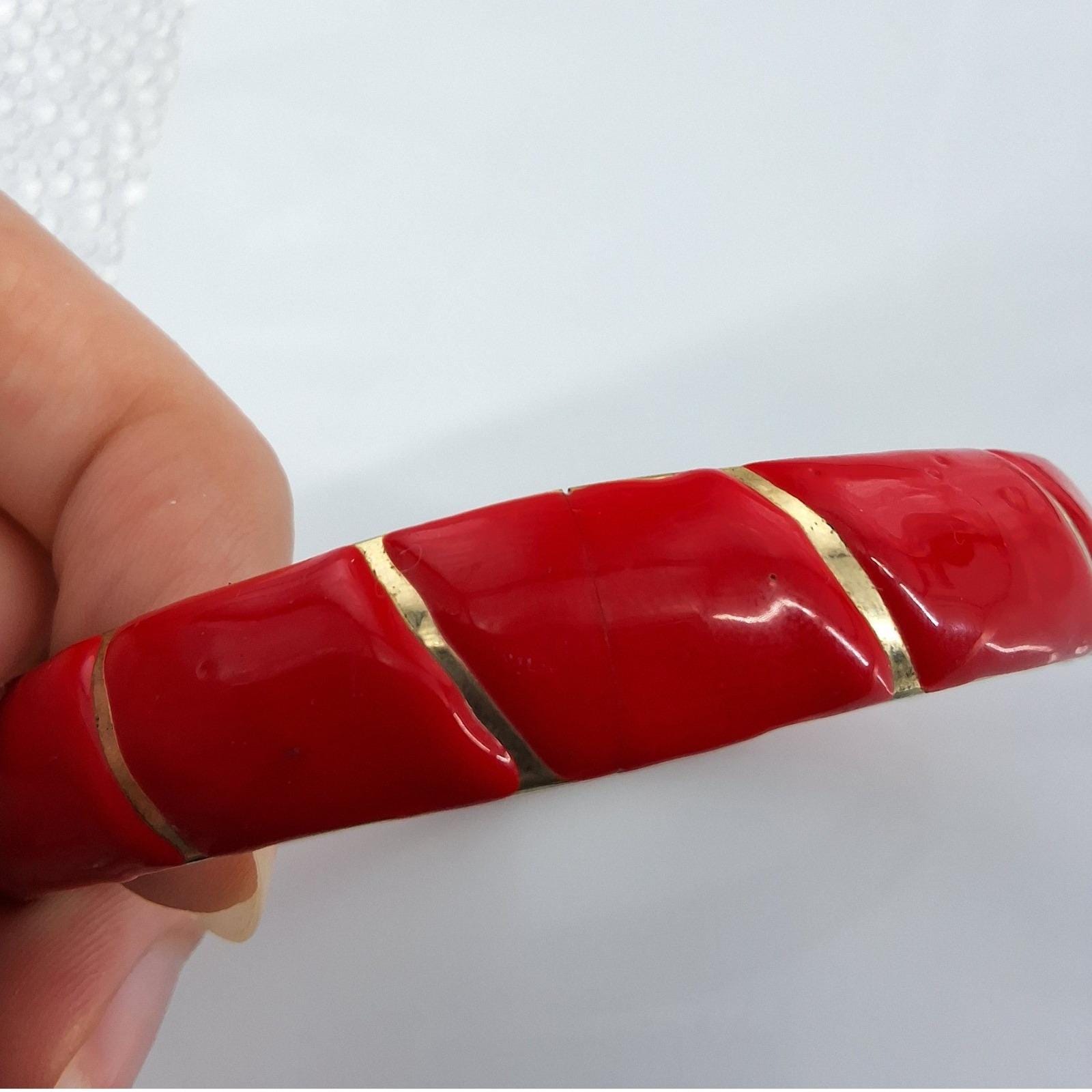 Vintage Red Enamel Bangle Bracelet Gold Tone Diagonal Stripe Retro Jewelry - View 3