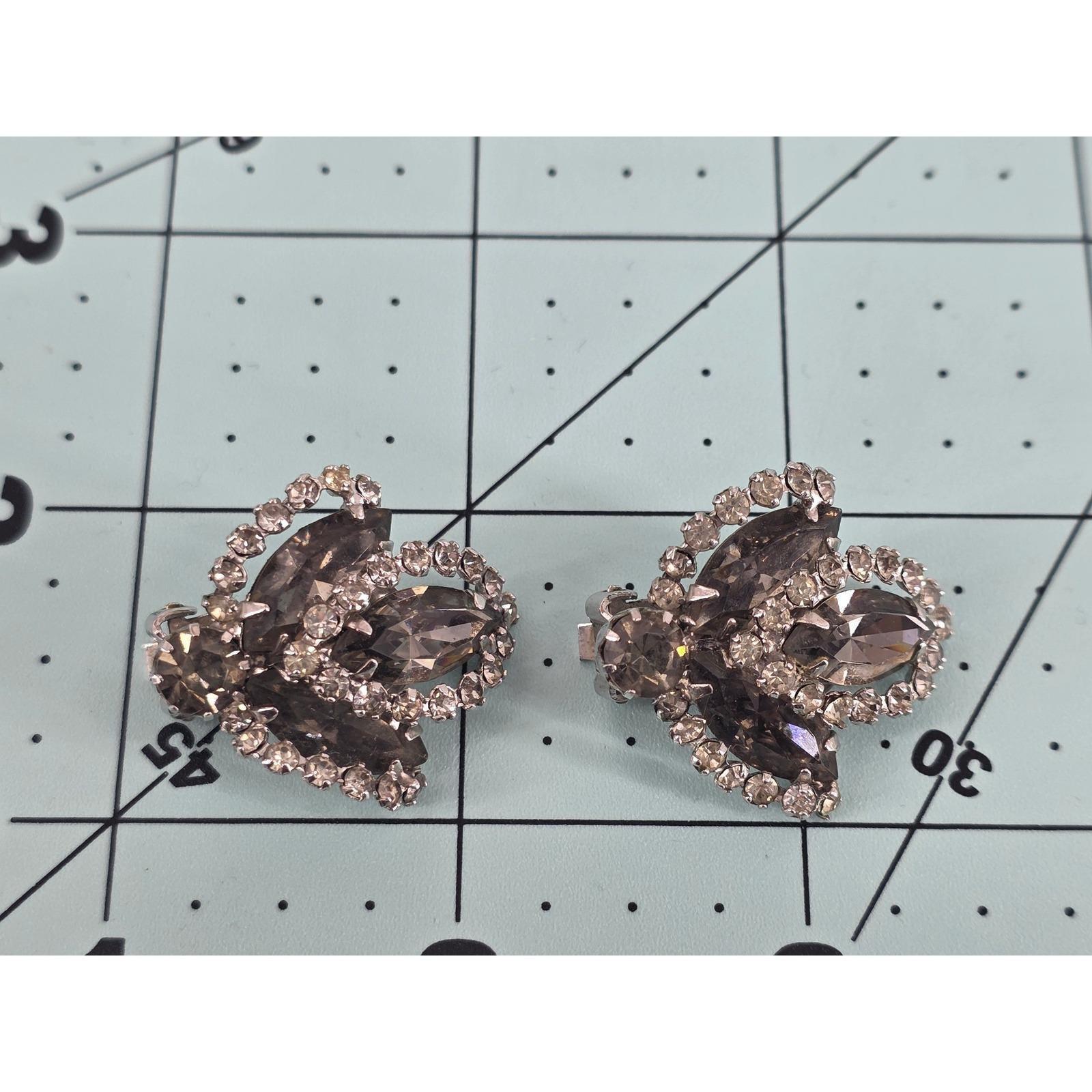 Albert Weiss Vintage Rhinestone Brooch & Clip Earring Set Silver-Tone - View 5