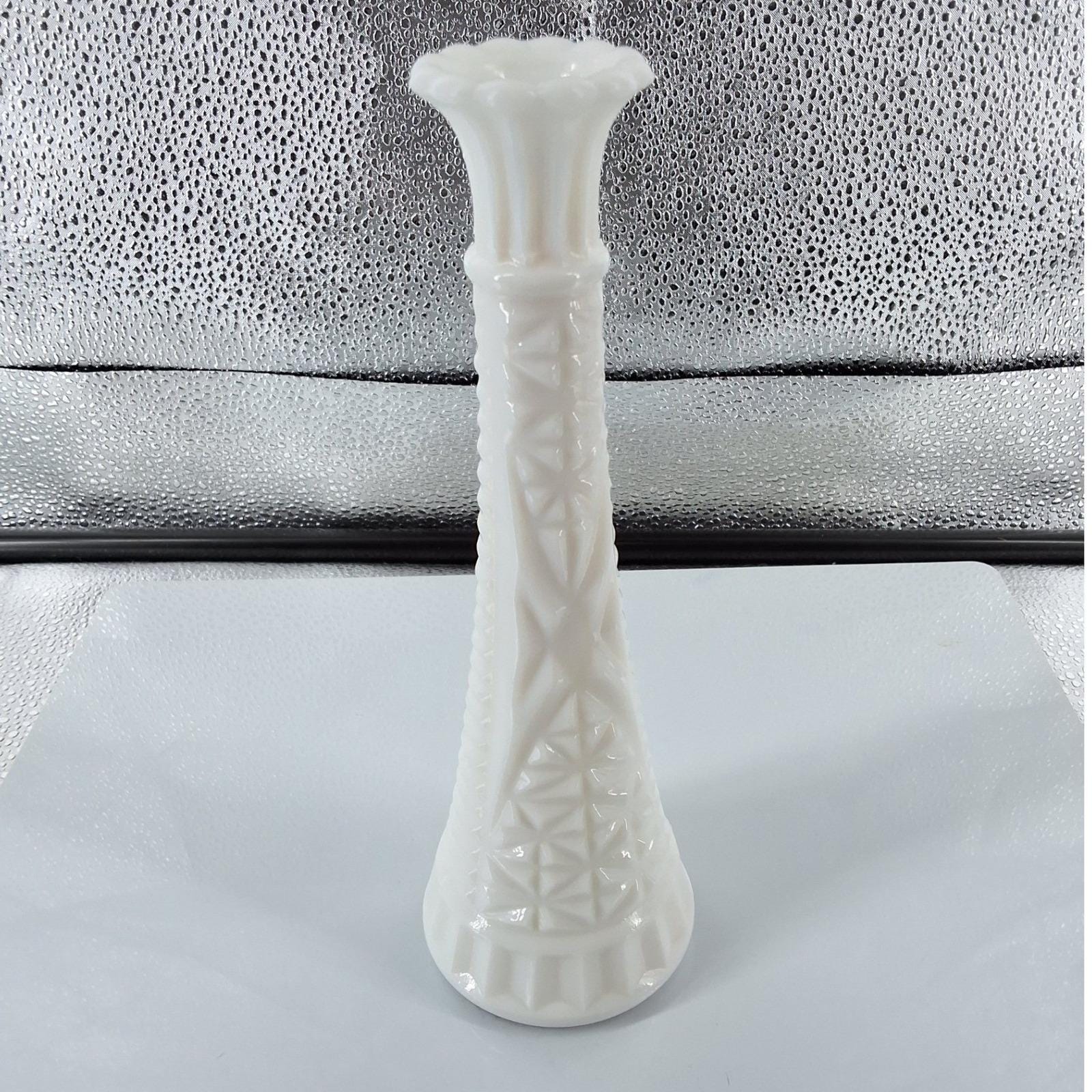 Vintage Anchor Hocking Milk Glass Stars and Bars Bud Vase Set of 2 White 9 inch - View 6
