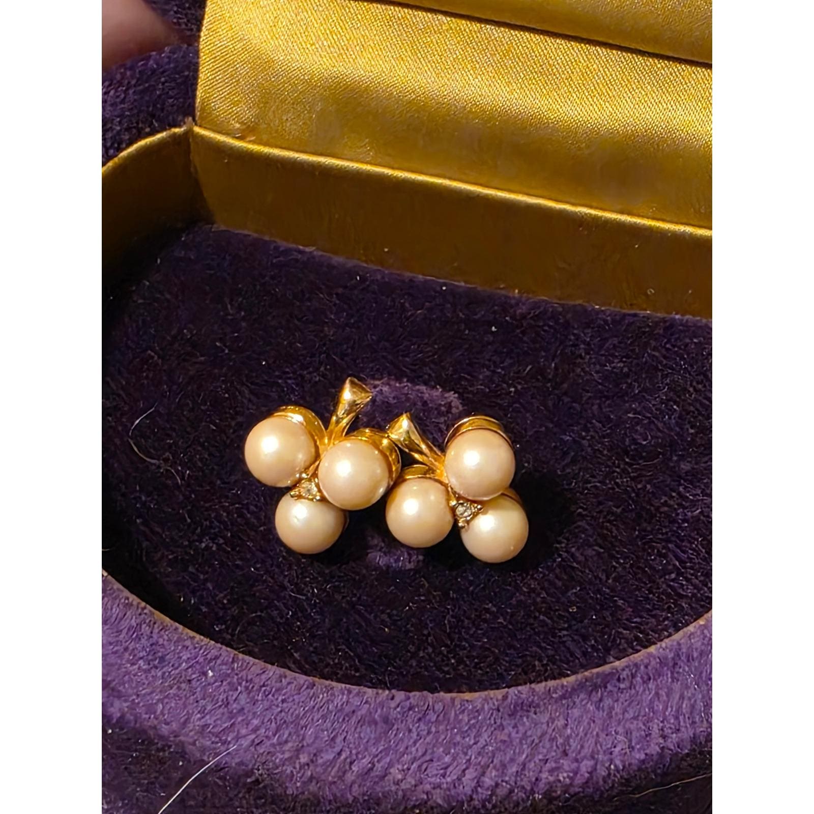 Vintage Gold Tone Faux Pearl Cluster Stud Earrings Rhinestone Clover Shape - View 5