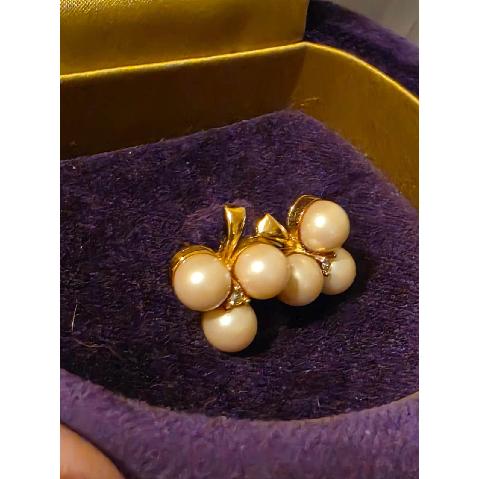 Vintage Gold Tone Faux Pearl Cluster Stud Earrings Rhinestone Clover Shape - View 8