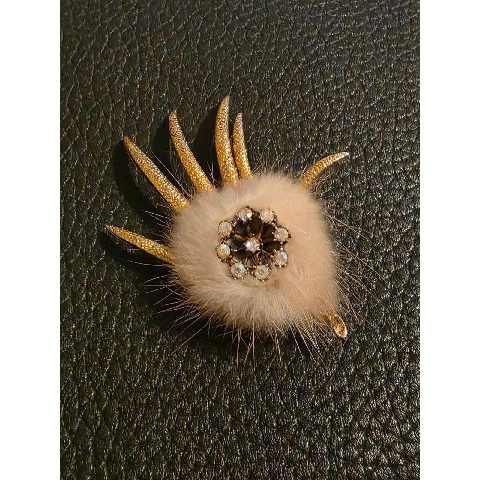 Vintage1960s Atomic Starburst Broch Mid Century Gold Tone Rhinestone Pin - View 3