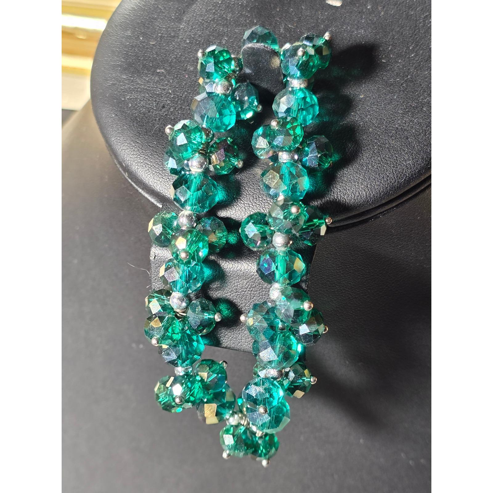 Green Aurora Borealis Beaded Stretch Bracelet Iridescent
