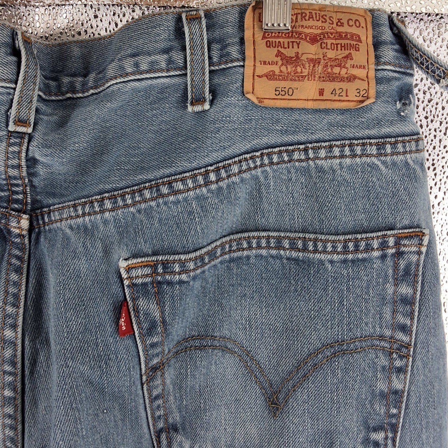 Levi's 550 Relaxed Fit Mens Blue Jeans W42 L32 Medium Wash Cotton Denim - View 6