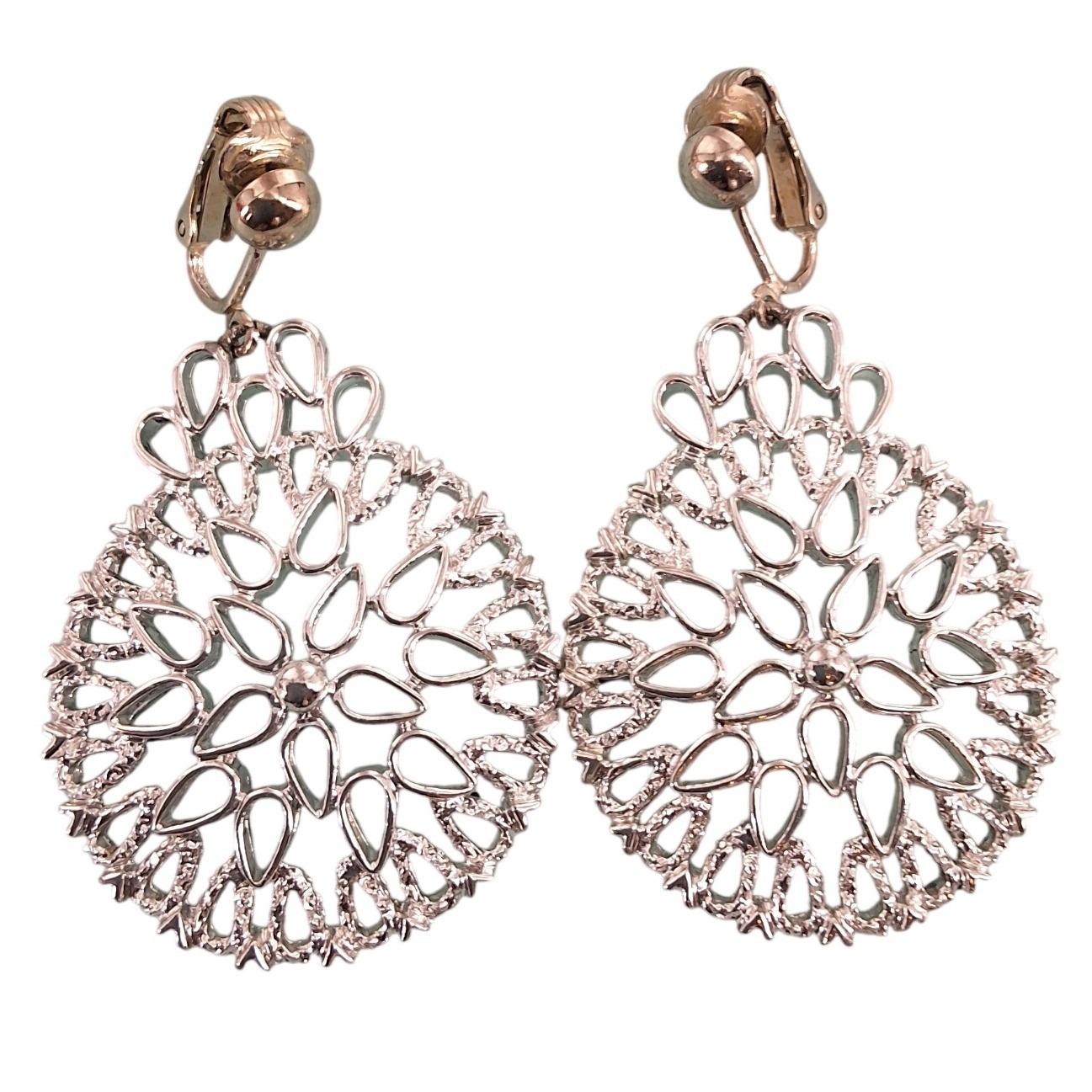 Sarah Coventry Silvertone Filigree Medallion Dangle Clip-On Earrings 2.5"