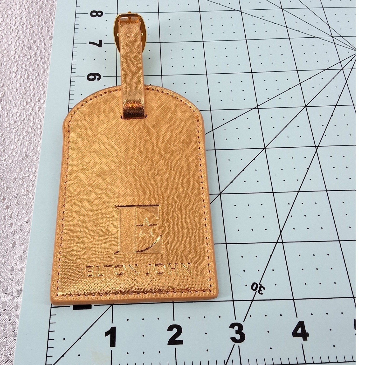 Elton John Gold Metallic Passport Holder and Luggage Tag Travel Gift Set Boxed - View 10