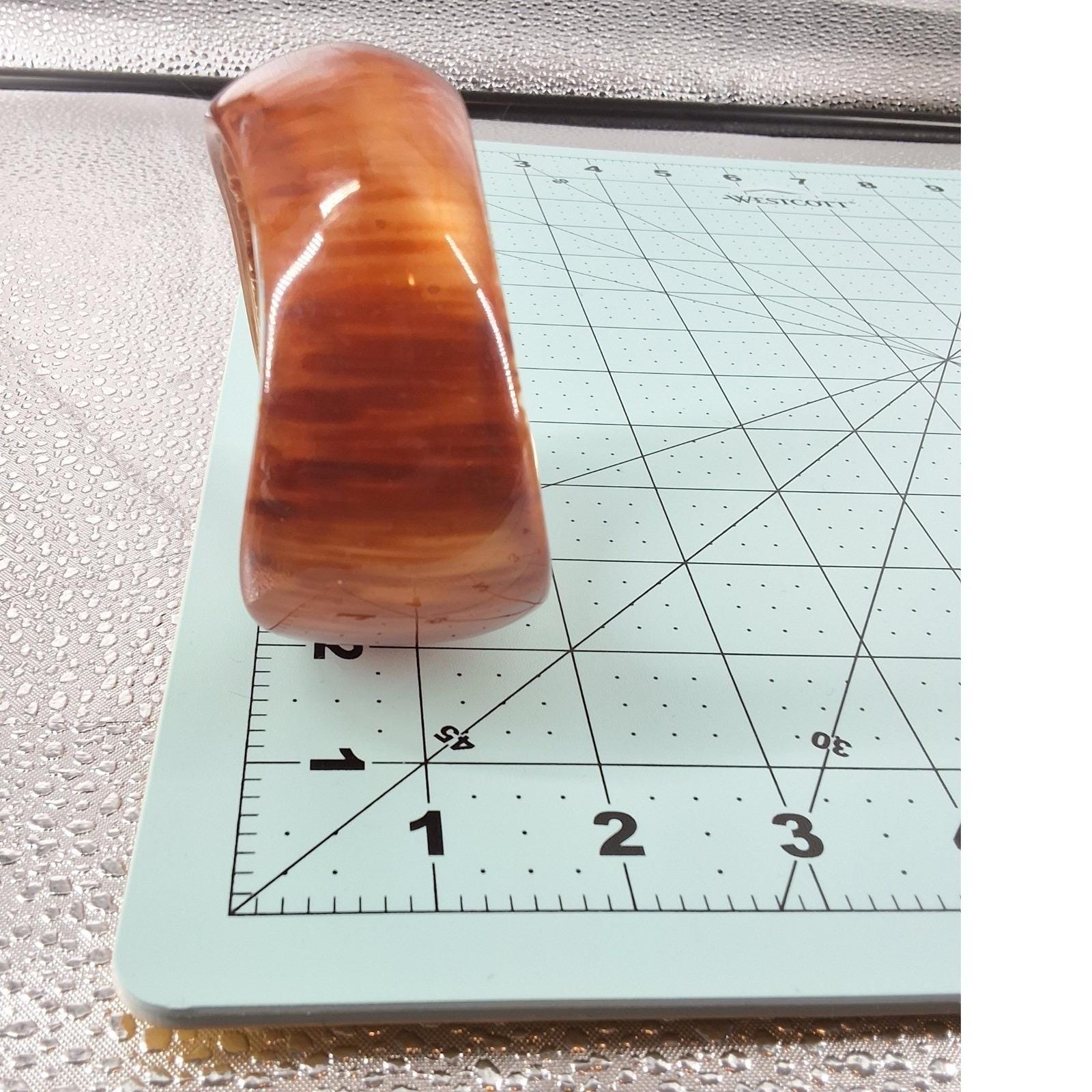 Vintage Lucite Root Beer Chunky Wave Bangle Bracelet Retro Statement Resin - View 3