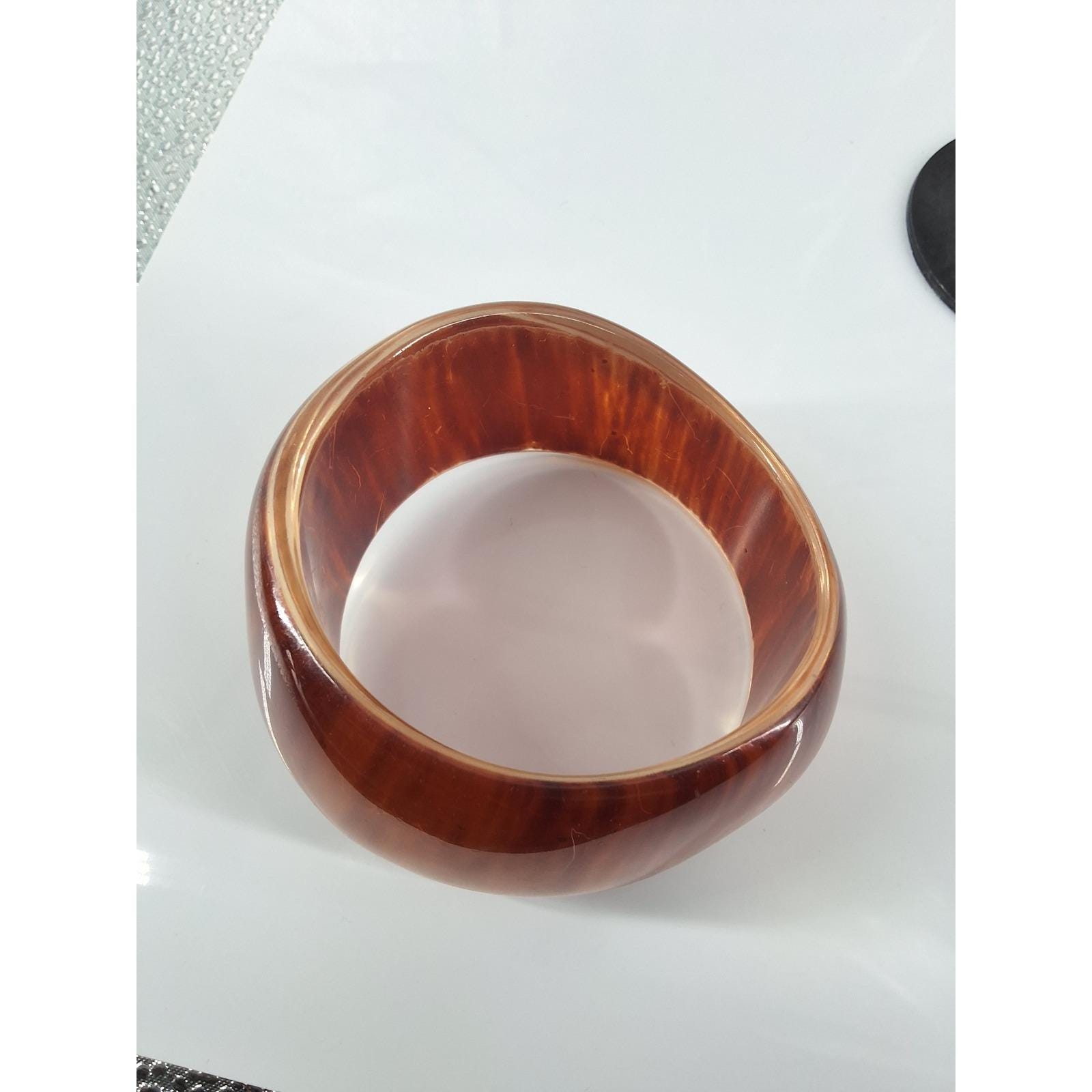 Vintage Lucite Root Beer Chunky Wave Bangle Bracelet Retro Statement Resin - View 6