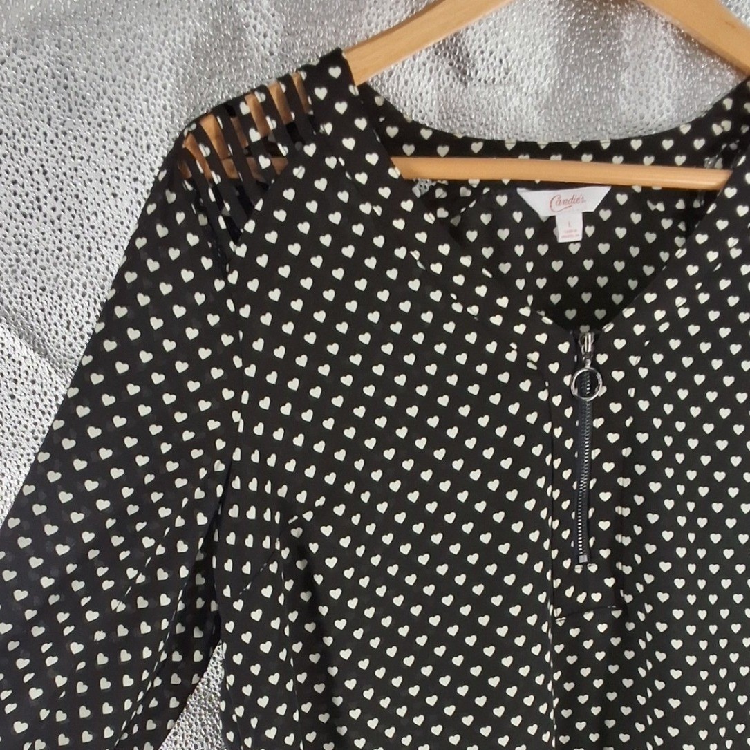 Candie's Heart Print Half Zip Blouse Black White Ladder Cutout Shoulder Large