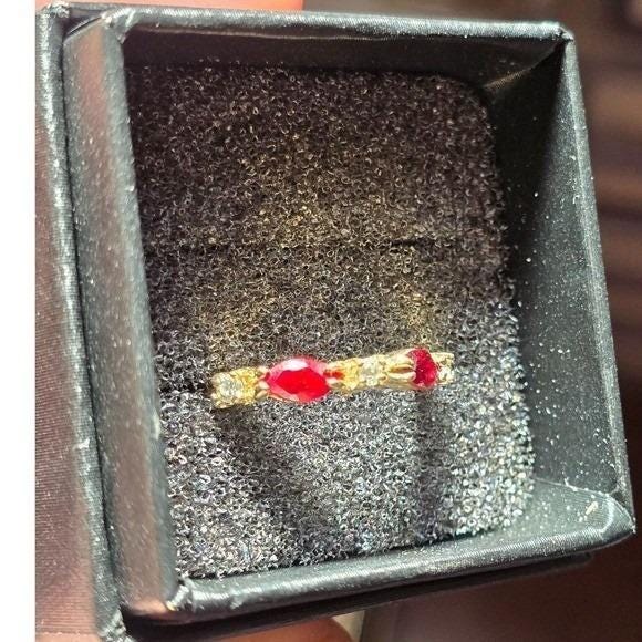Vintage Red & Clear Rhinestone Ring Size 7 Gold Tone Prong Set Stacking Band