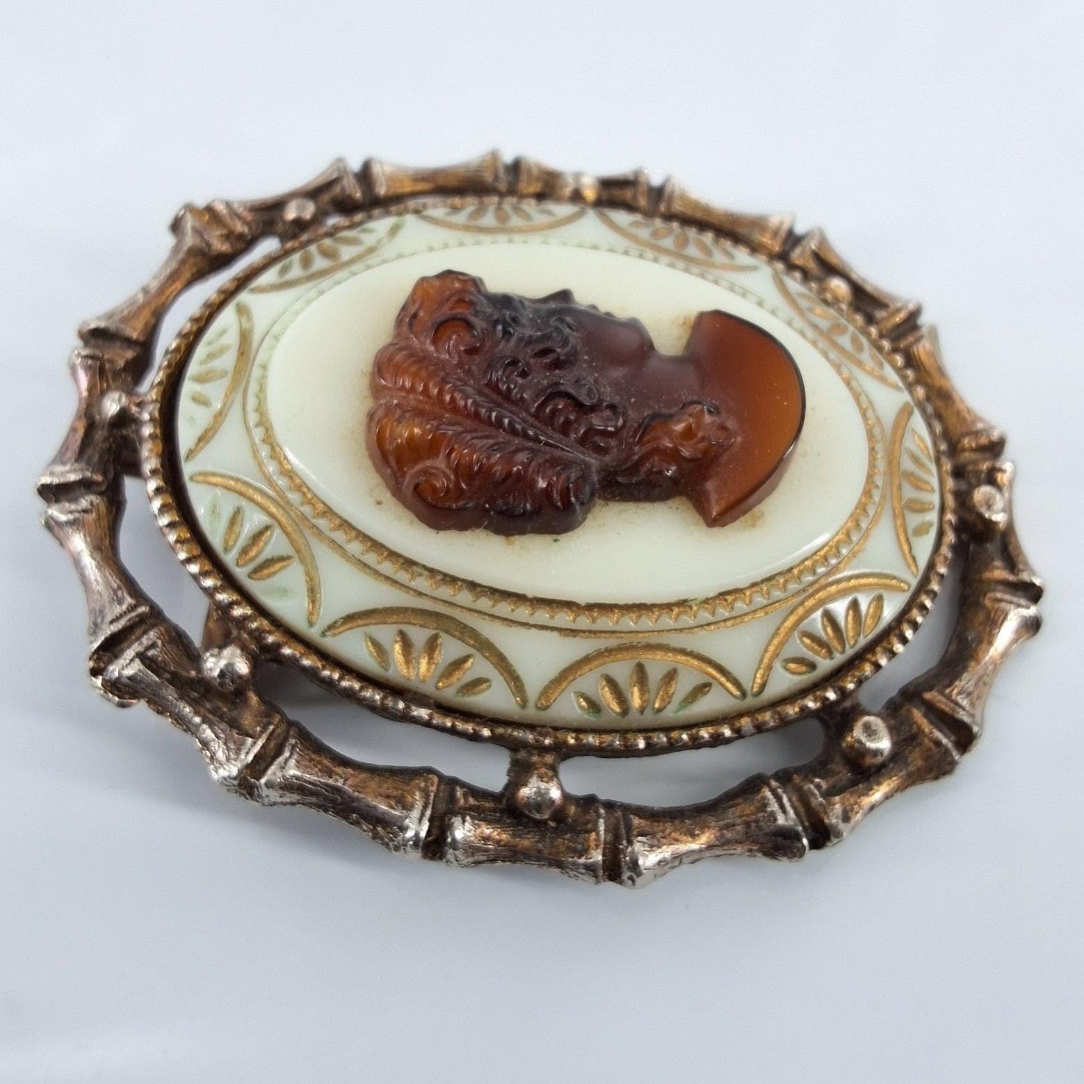 Vintage Root Beer Cameo Brooch Pendant Gold Tone Milk Glass Style Bamboo Frame - View 5