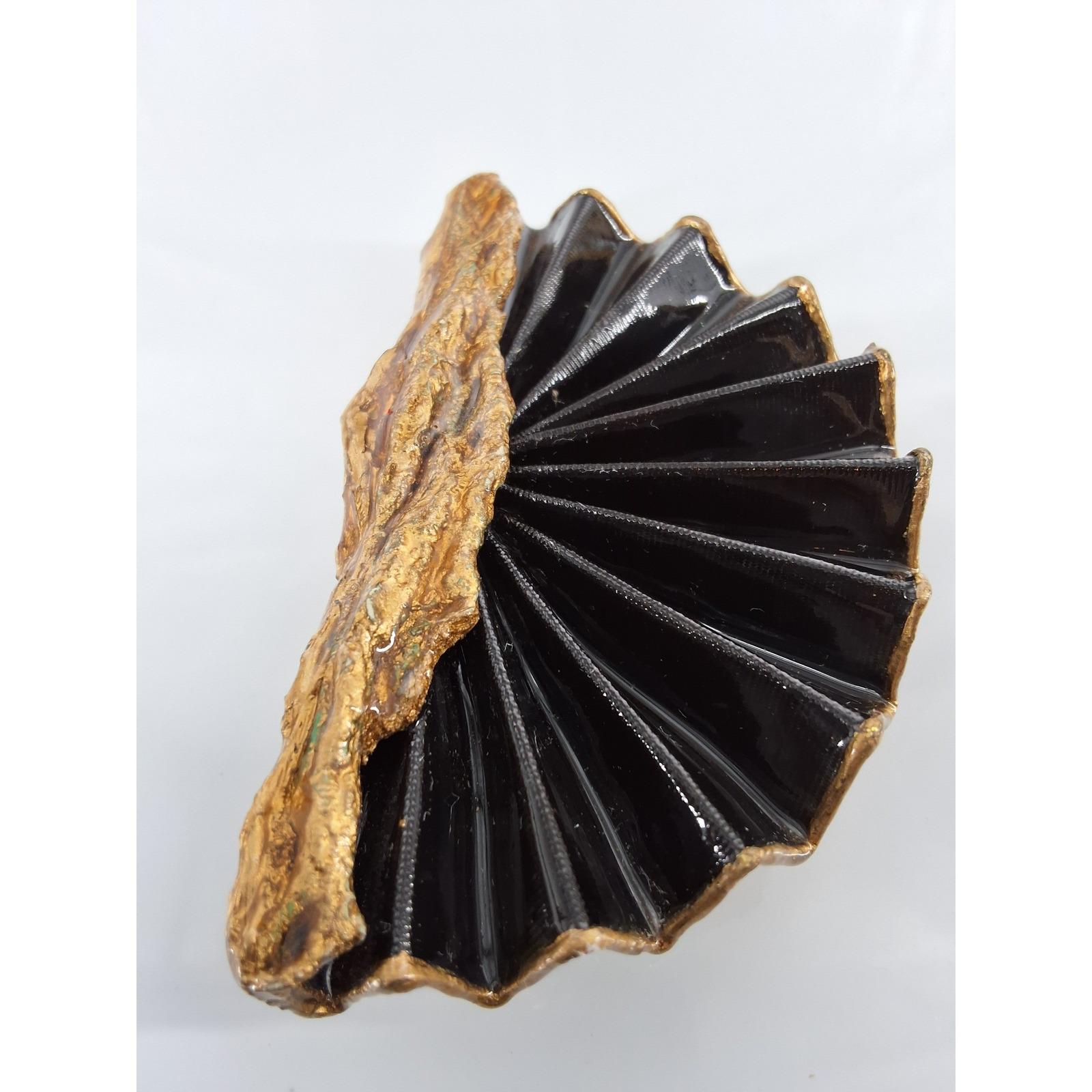 Vintage 1980s Art Deco Black Enamel Fan Brooch Gold Tone Statement Pin - View 9