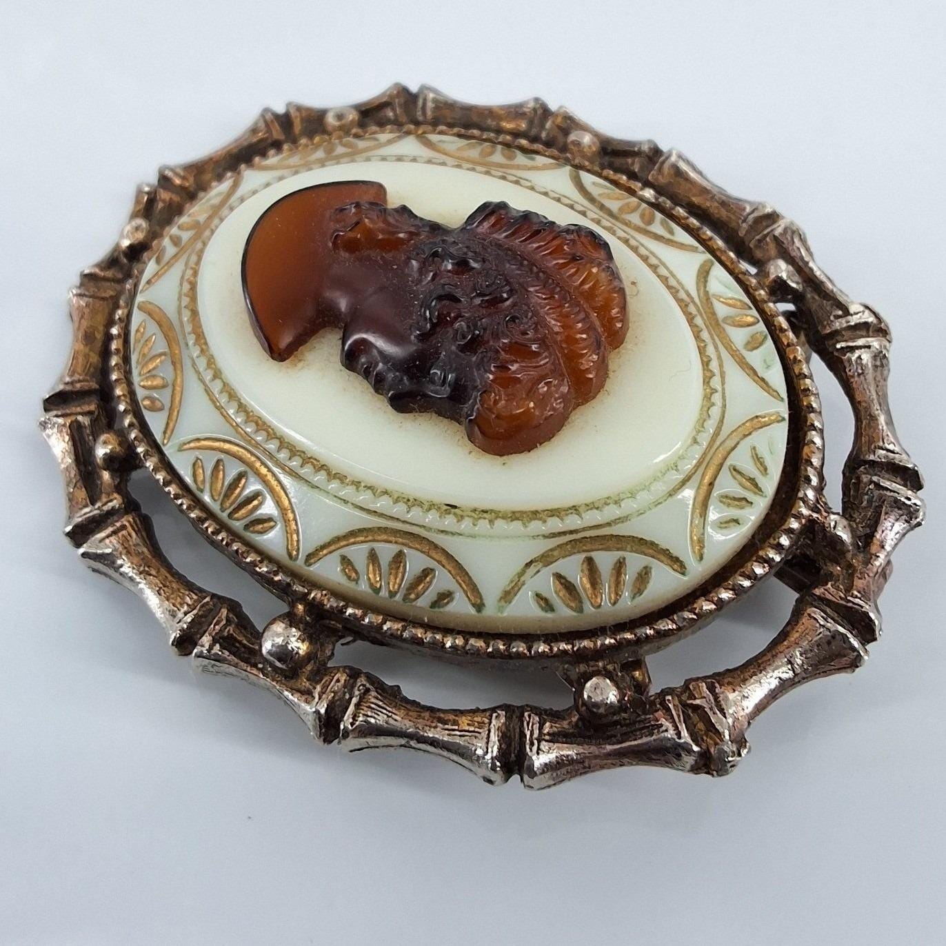 Vintage Root Beer Cameo Brooch Pendant Gold Tone Milk Glass Style Bamboo Frame - View 6