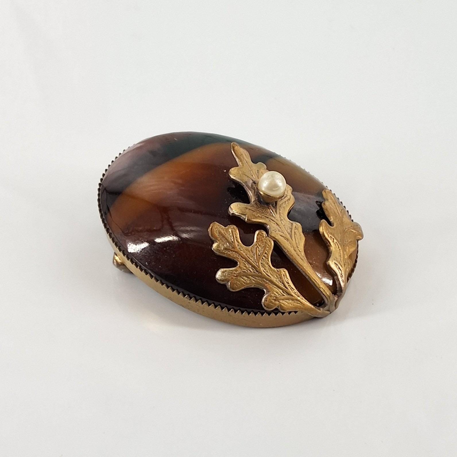 Vintage Faux Tortoiseshell Oval Brooch Gold Tone Leaf Faux Pearl Accent Brown