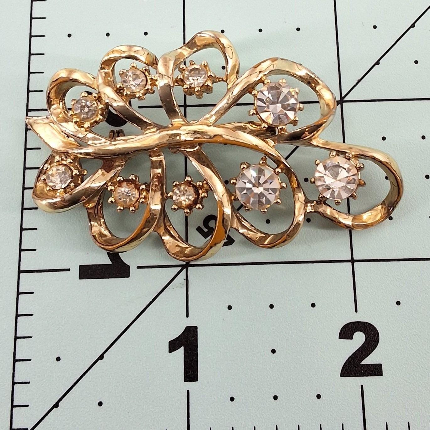 Vintage Gold Tone Rhinestone Bow Brooch Pin Clear Crystal Mid Century 50s