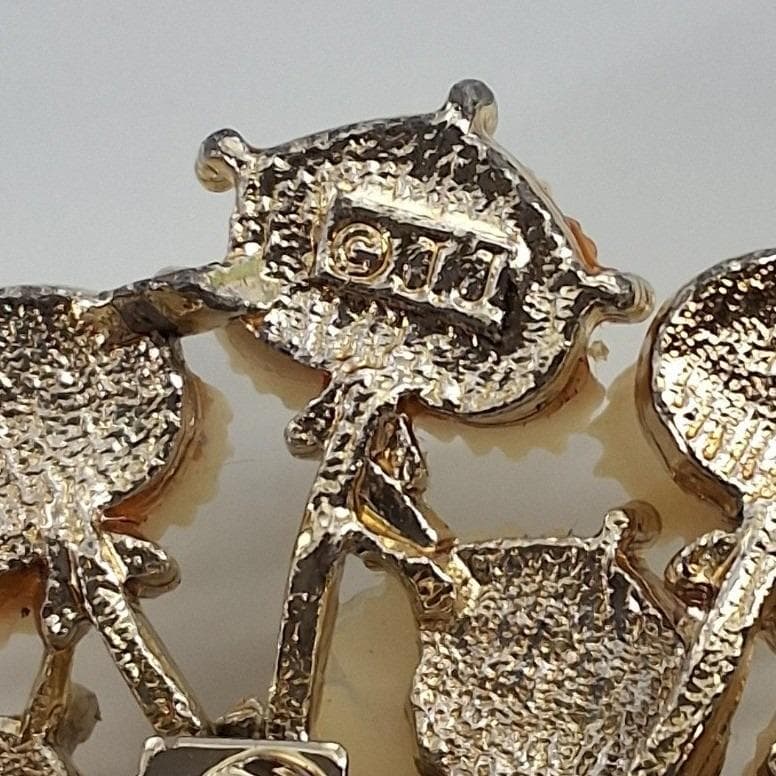Vintage JJ Jonette Jewelry Gold Tone Cream Carved Rose Floral Bouquet Brooch
