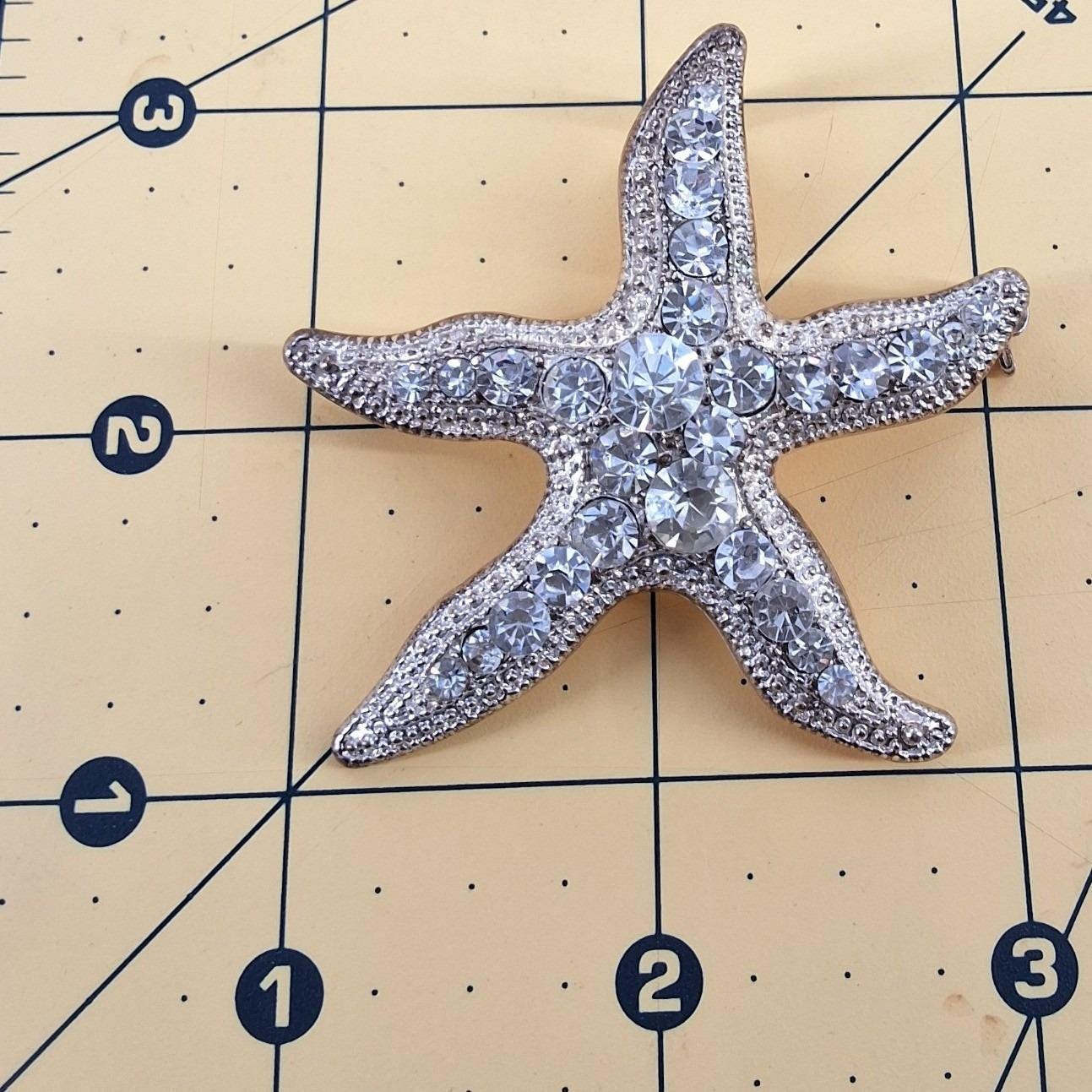 Swarovski Vintage Starfish Brooch Pendant Gold Tone Crystal Nautical Pin 2.25" - View 4