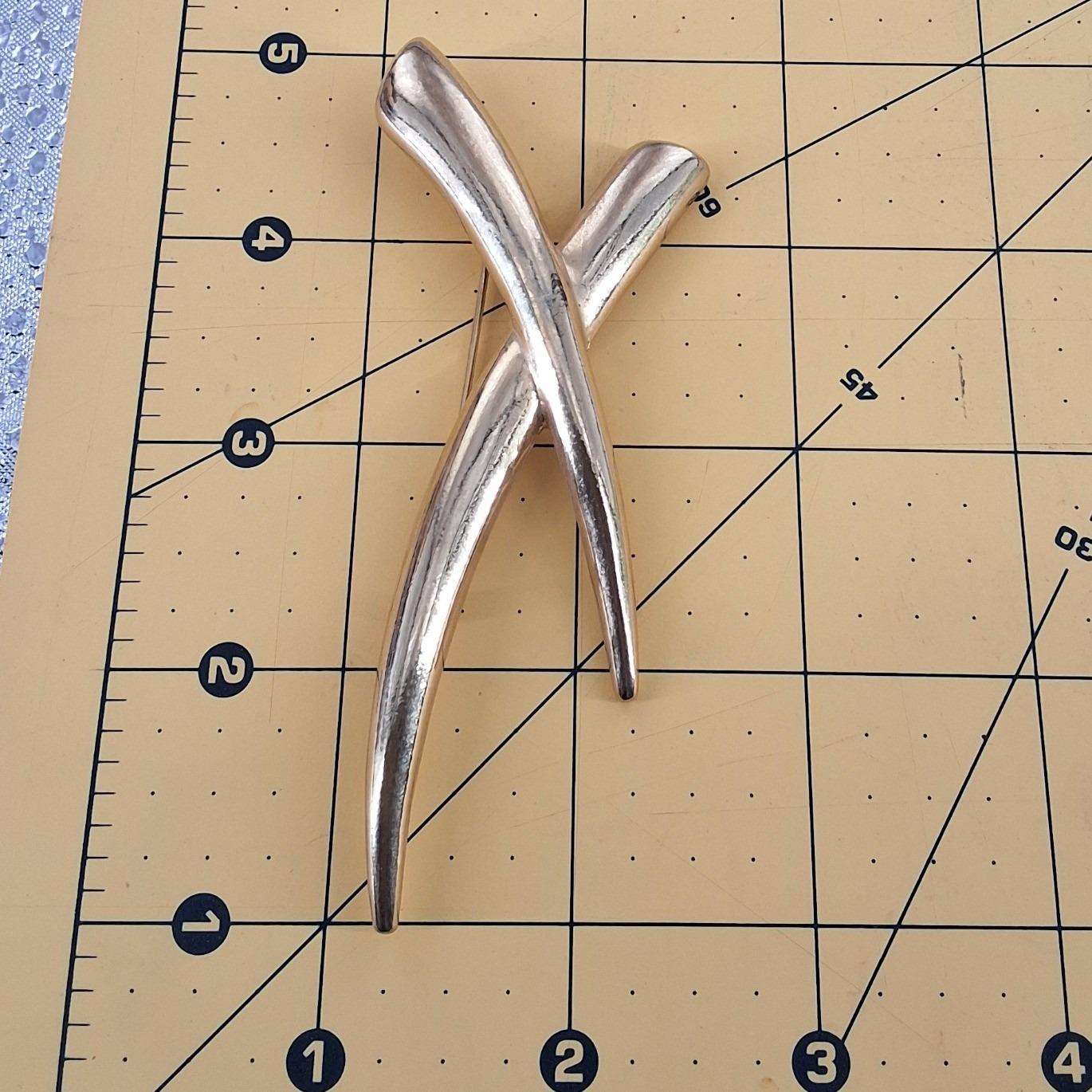 Vintage Gold Tone Abstract X Modernist Brooch Pin Large MCM Statement Accessory - View 5