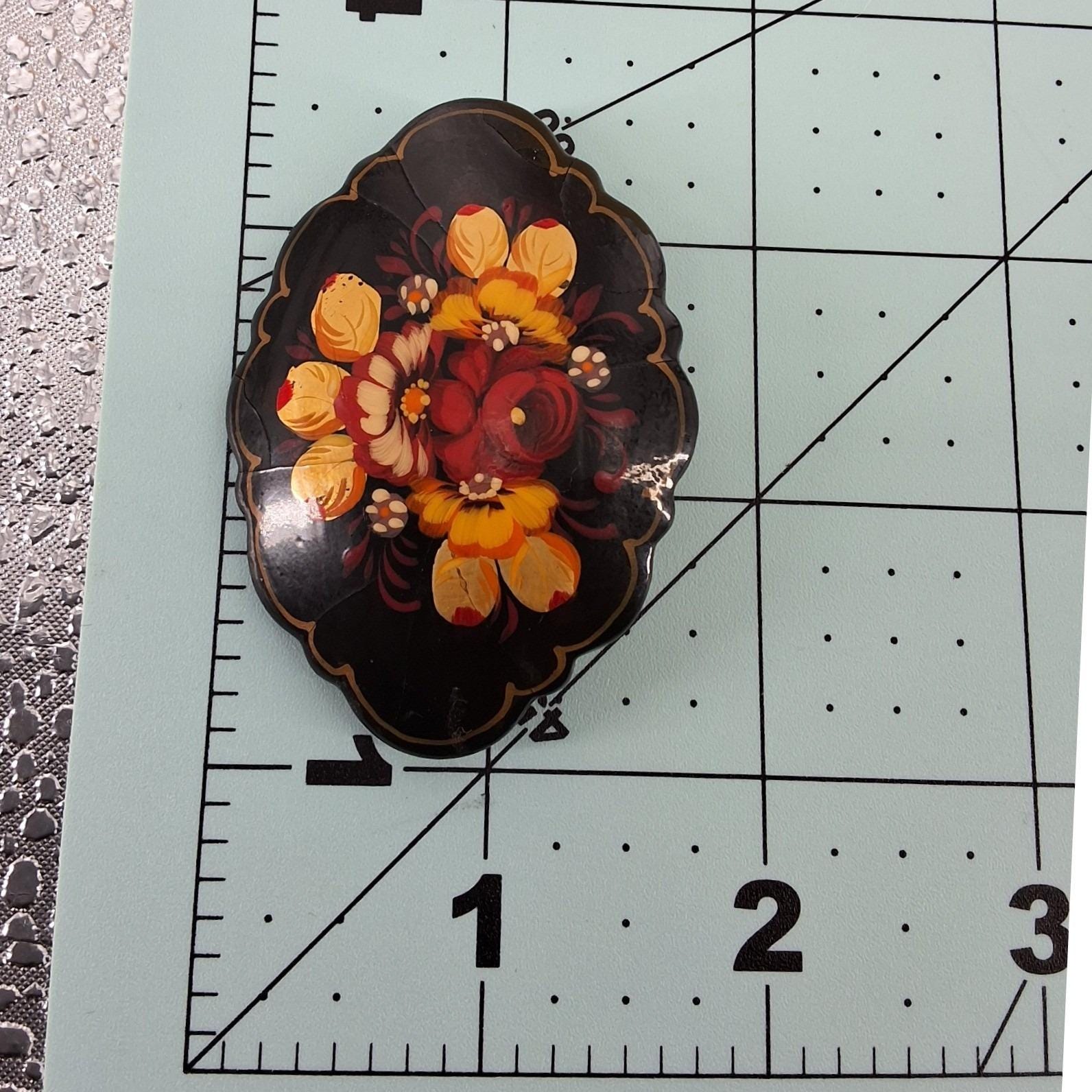 Vintage Russian Lacquer Brooch Hand Painted Floral Zhostovo Signed Black Pin - View 4