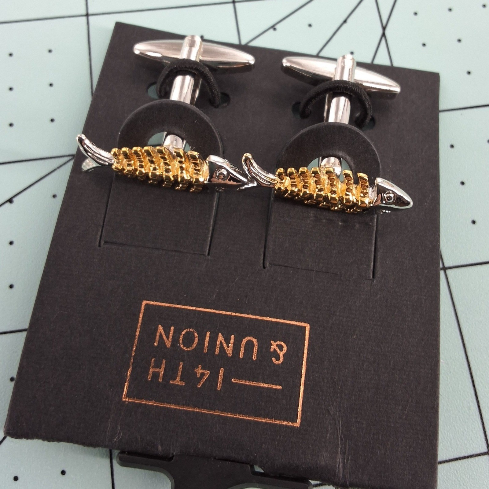 14th & Union Mens Fishbone Cufflinks Two-Tone Silver Gold Fish Skeleton Novelty - View 3