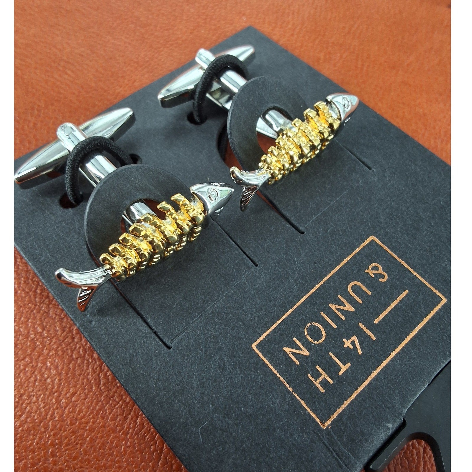 14th & Union Mens Fishbone Cufflinks Two-Tone Silver Gold Fish Skeleton Novelty - View 6
