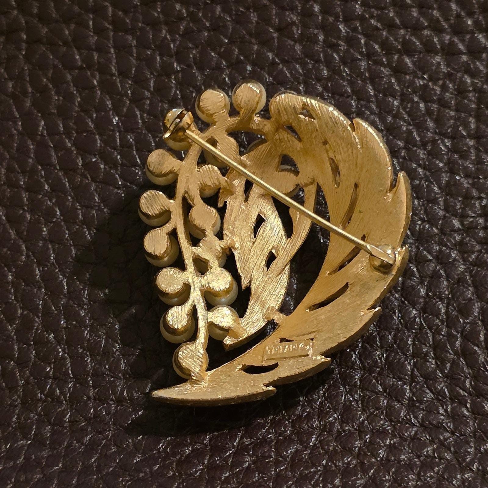 Vintage Crown Trifari Faux Pearl Leaf Brooch Gold Tone Mid-Century Botanical Pin