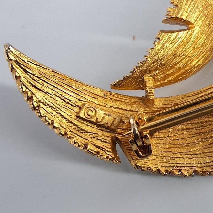 Vintage JJ Jonette White Enamel Feather Brooch Pin Signed Gold Tone 80s - View 4