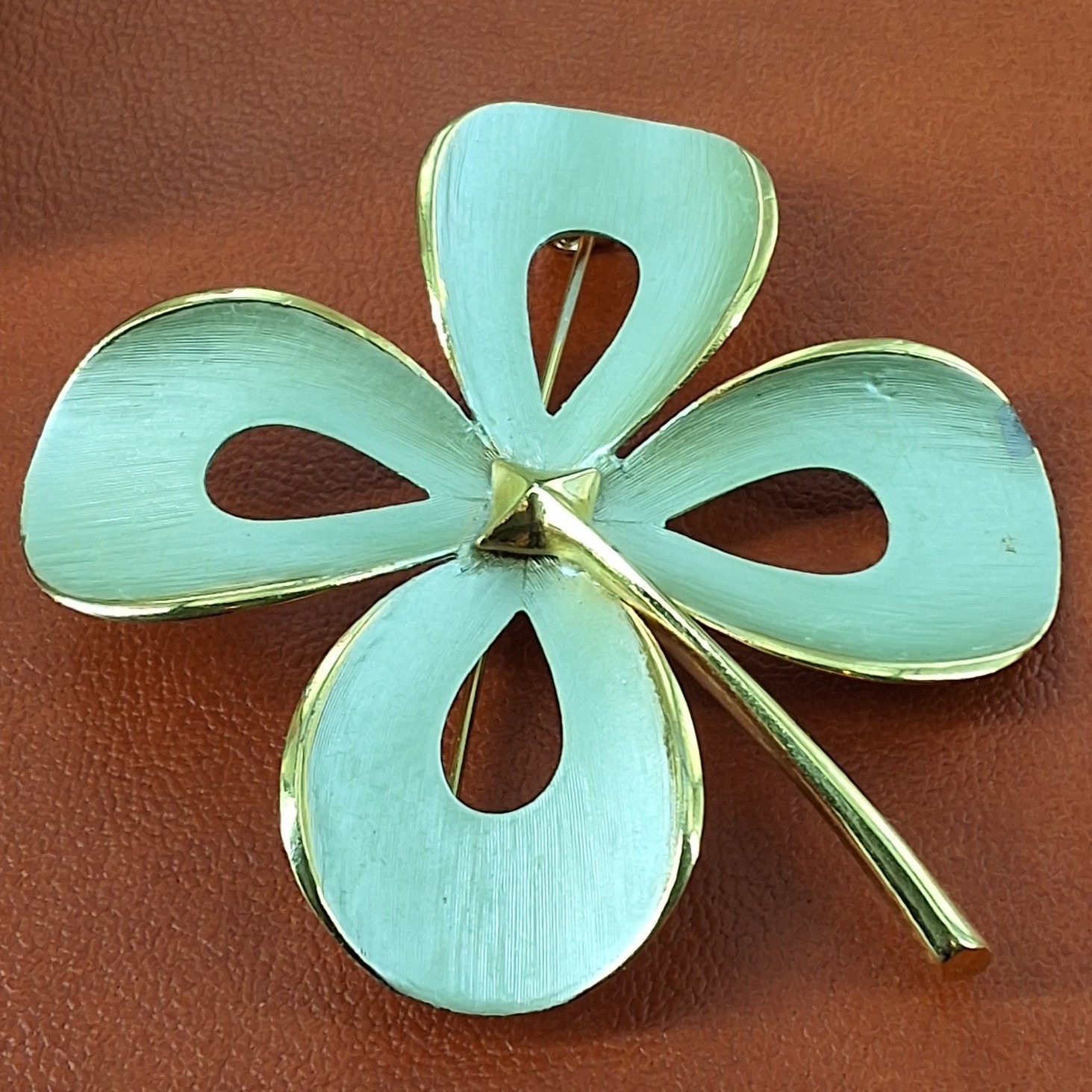 Park Lane Vintage 1970s Four Leaf Clover Brooch Gold Enamel Shamrock Pin 2.5" - View 8