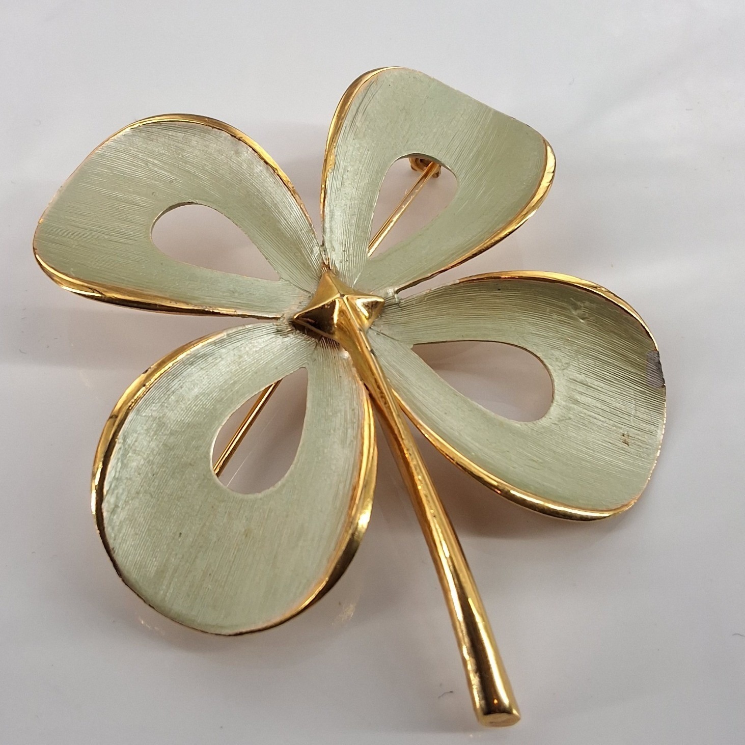 Park Lane Vintage 1970s Four Leaf Clover Brooch Gold Enamel Shamrock Pin 2.5" - View 9