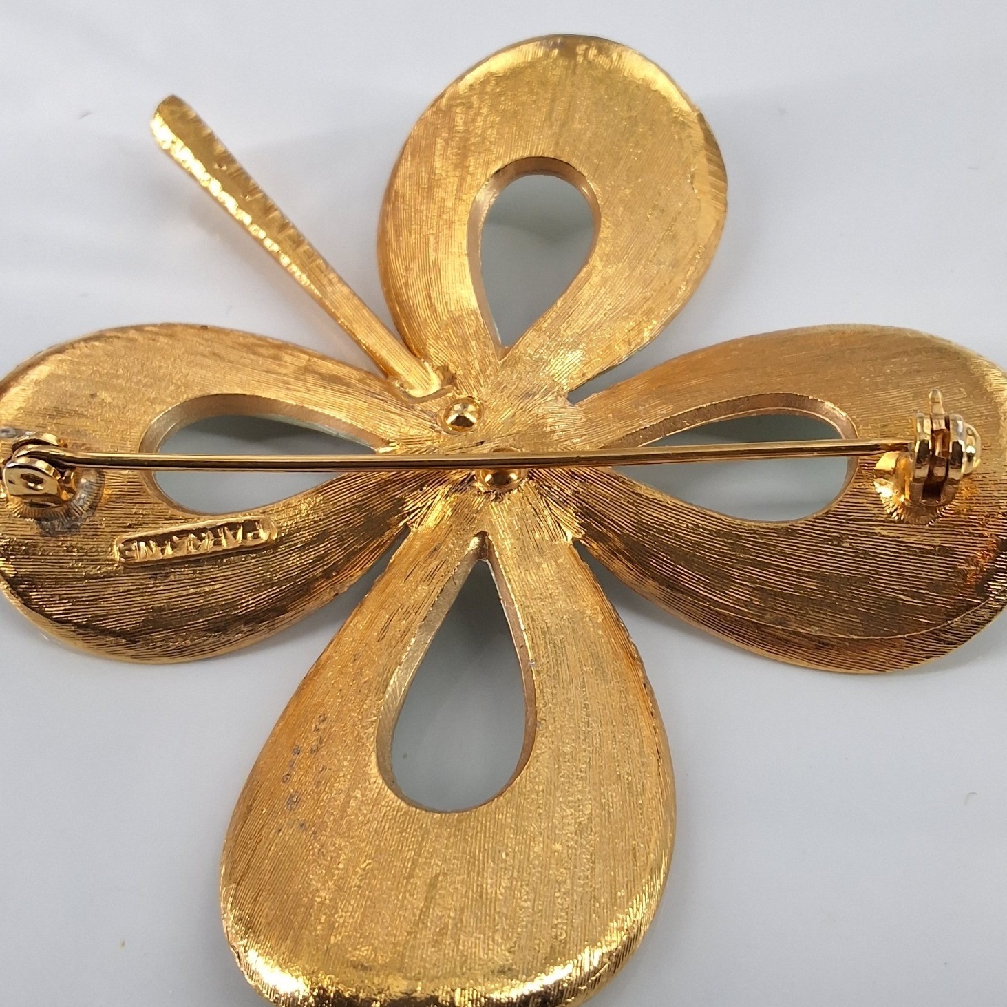 Park Lane Vintage 1970s Four Leaf Clover Brooch Gold Enamel Shamrock Pin 2.5" - View 14