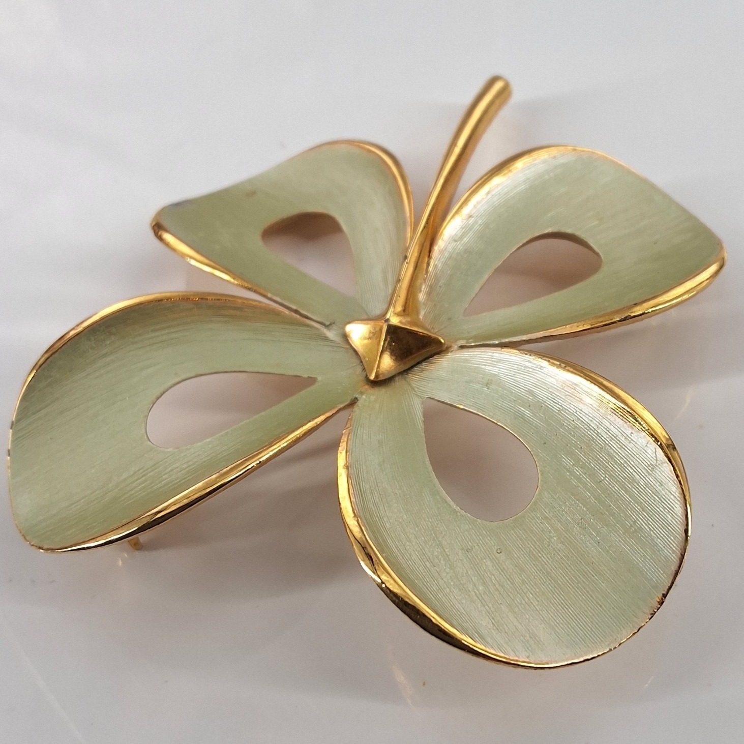 Park Lane Vintage 1970s Four Leaf Clover Brooch Gold Enamel Shamrock Pin 2.5" - View 5