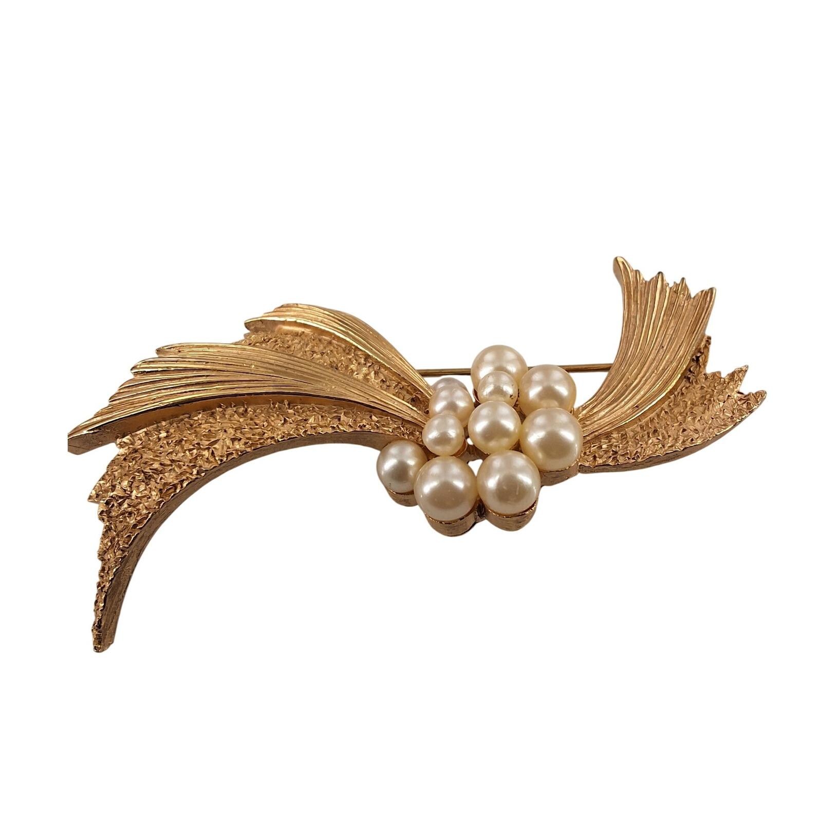 Vintage Crown Trifari Gold Tone Faux Pearl Ribbon Cluster Brooch Mid-Century