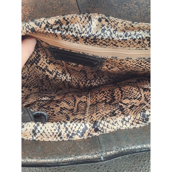 Steven by Steve Madden Lady Unique Lock Clutch Bronze Metallic Crackled - View 8