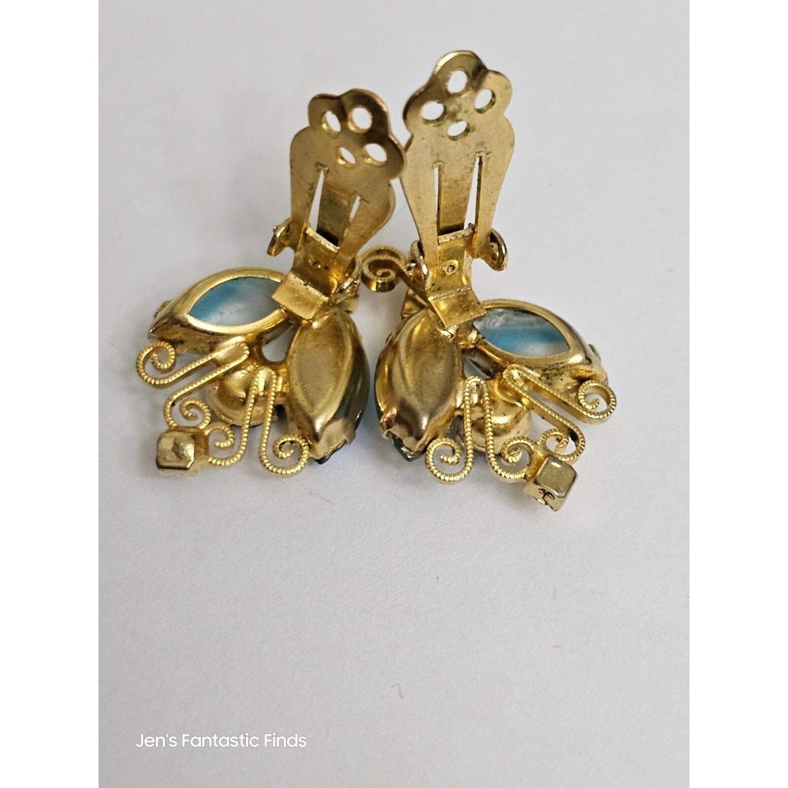 Vtg Juliana DeLizza Elster Blue Aurora Borealis Rhinestone Clip-On Earrings - View 4