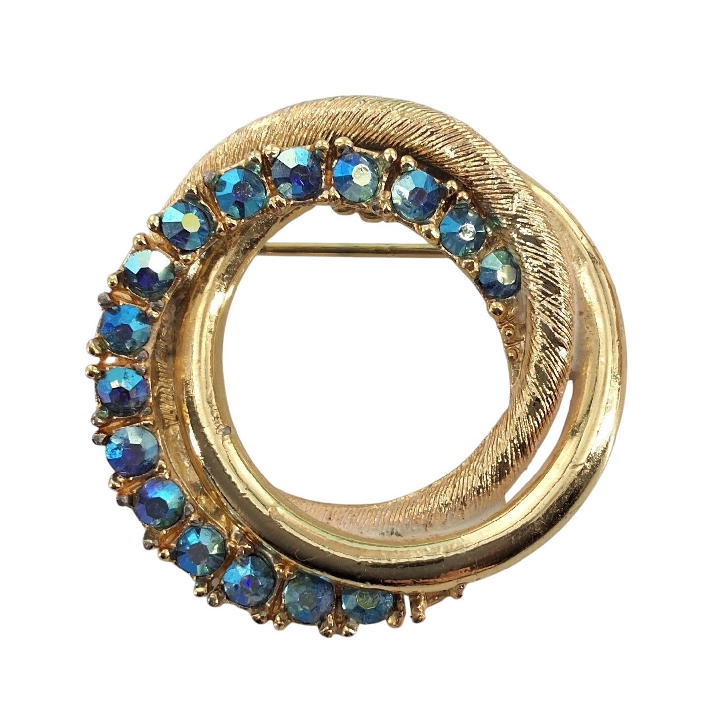 Vintage Blue Aurora Borealis Rhinestone Wreath Brooch Pin Gold Tone 1.25"