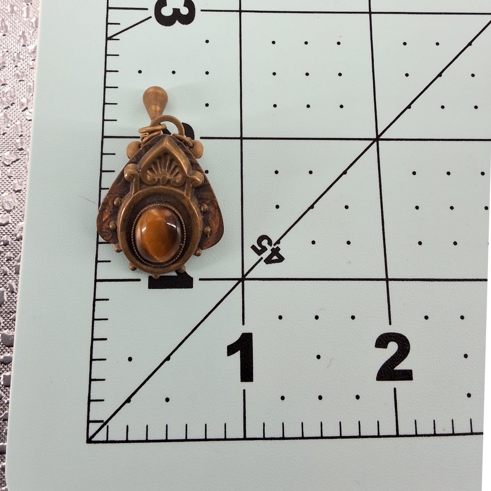 Vintage Brutalist Tiger's Eye Copper Dangle Clip On Earrings Shield Boho - View 4