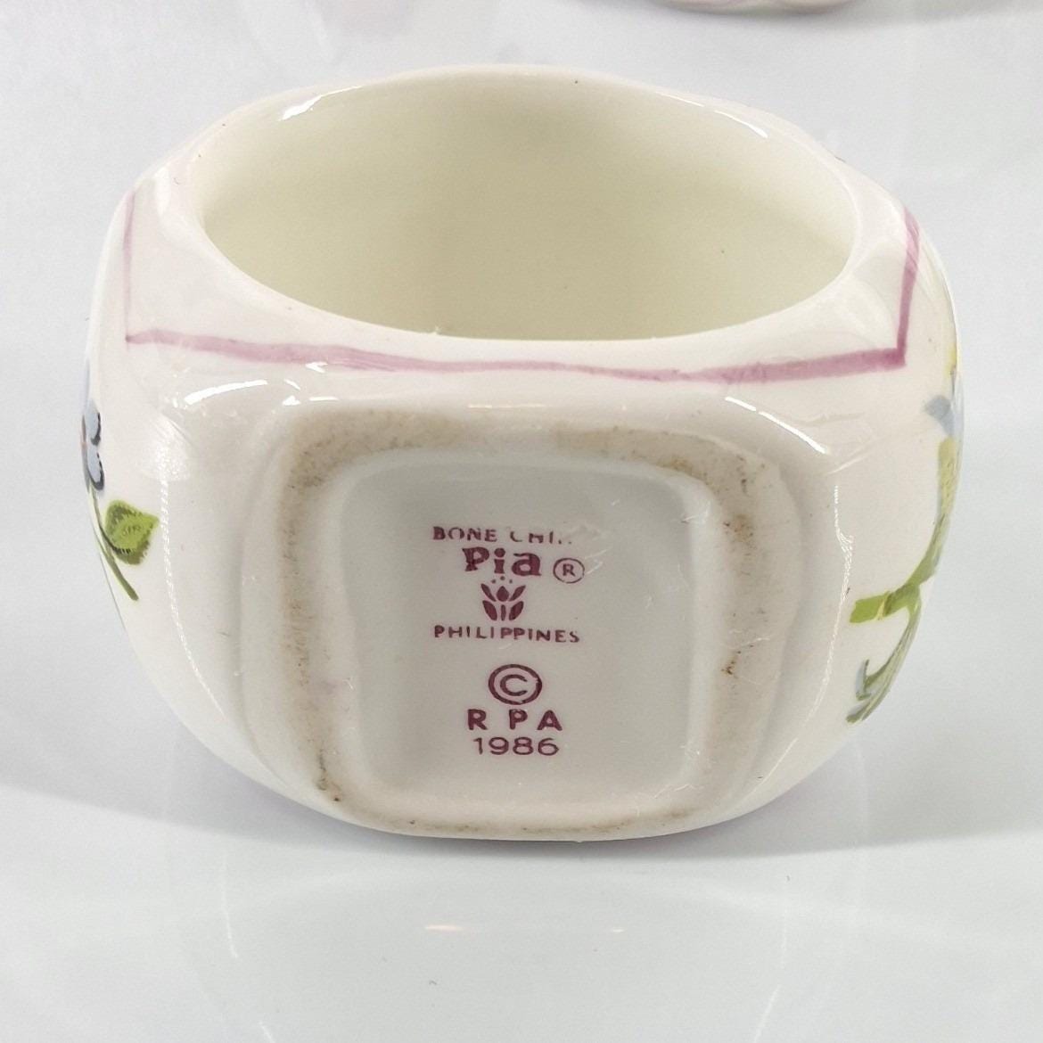 Vintage 1986 Pia Bone China Napkin Rings Set of 4 Floral with Display Tray