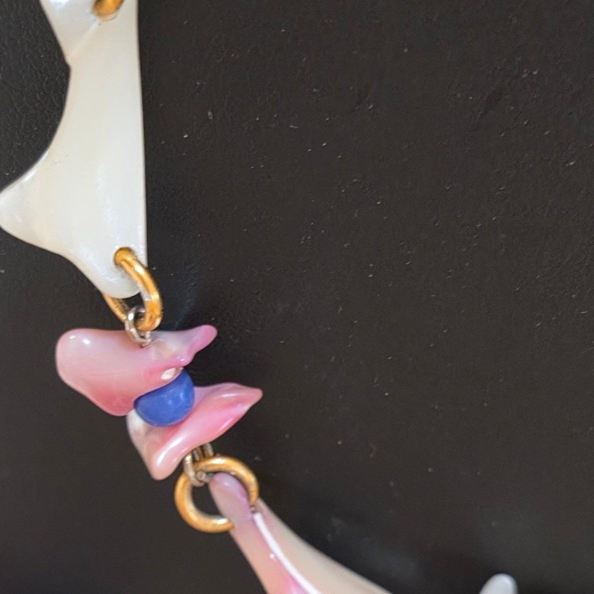 Long Handmade Beaded Shell Rope Necklace Vintage Pink Blue White Gold Tone - View 4