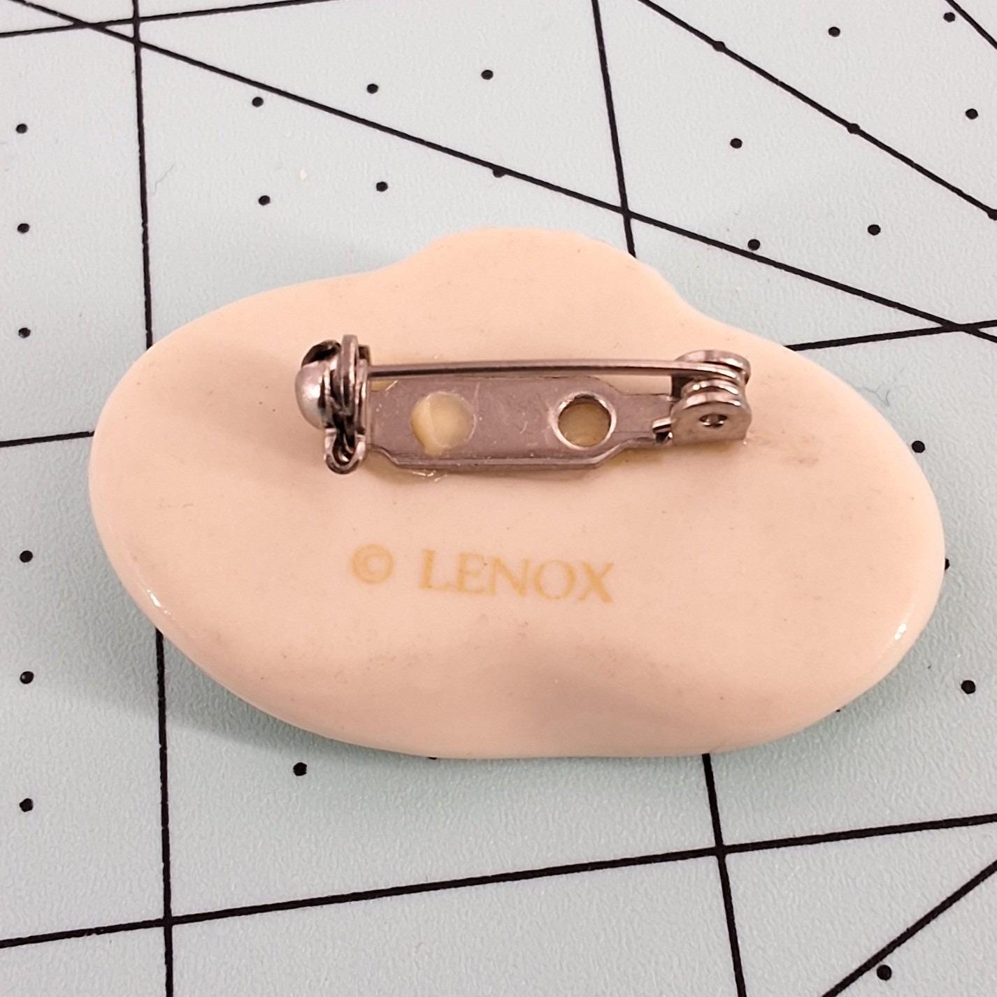 Lenox Porcelain Sun Hat Brooch Pin | Peach Beaded Bow | Vintage Style