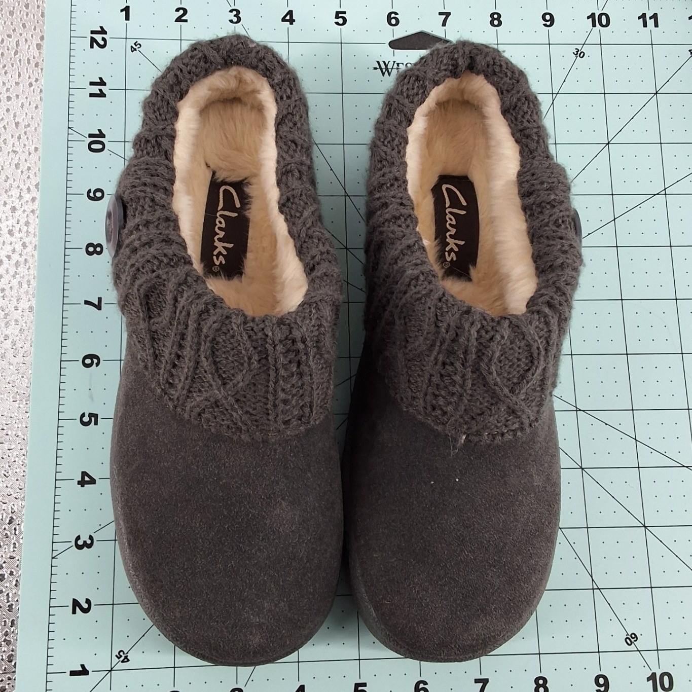 Clarks Willodean Fern Grey Suede Faux Fur Clog Slipper Shoes Women's Size 6M