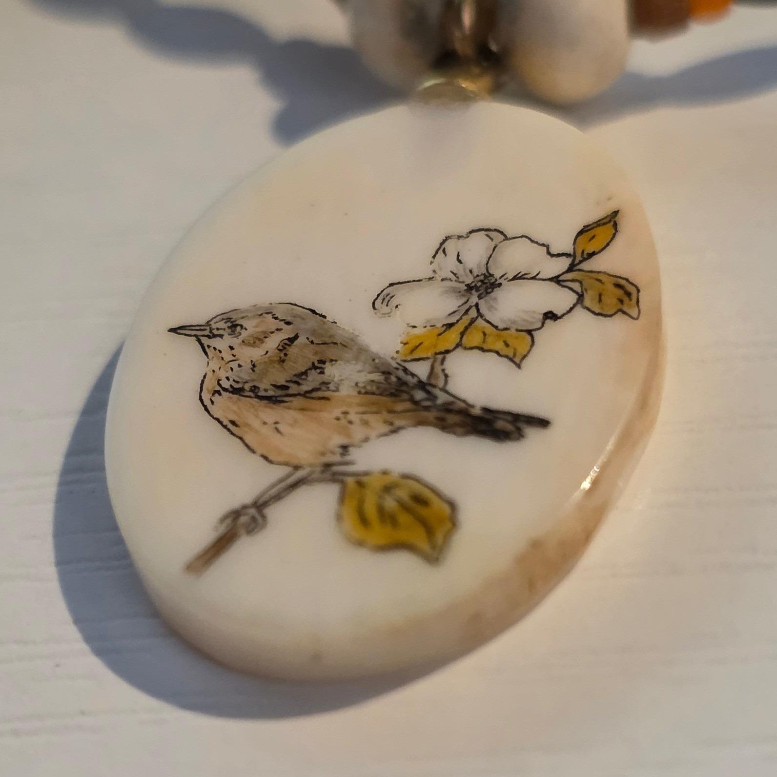 Vintage Scrimshaw Robin Bird Necklace Bone Seed Signed Wanda Stone 1986 24" - View 9
