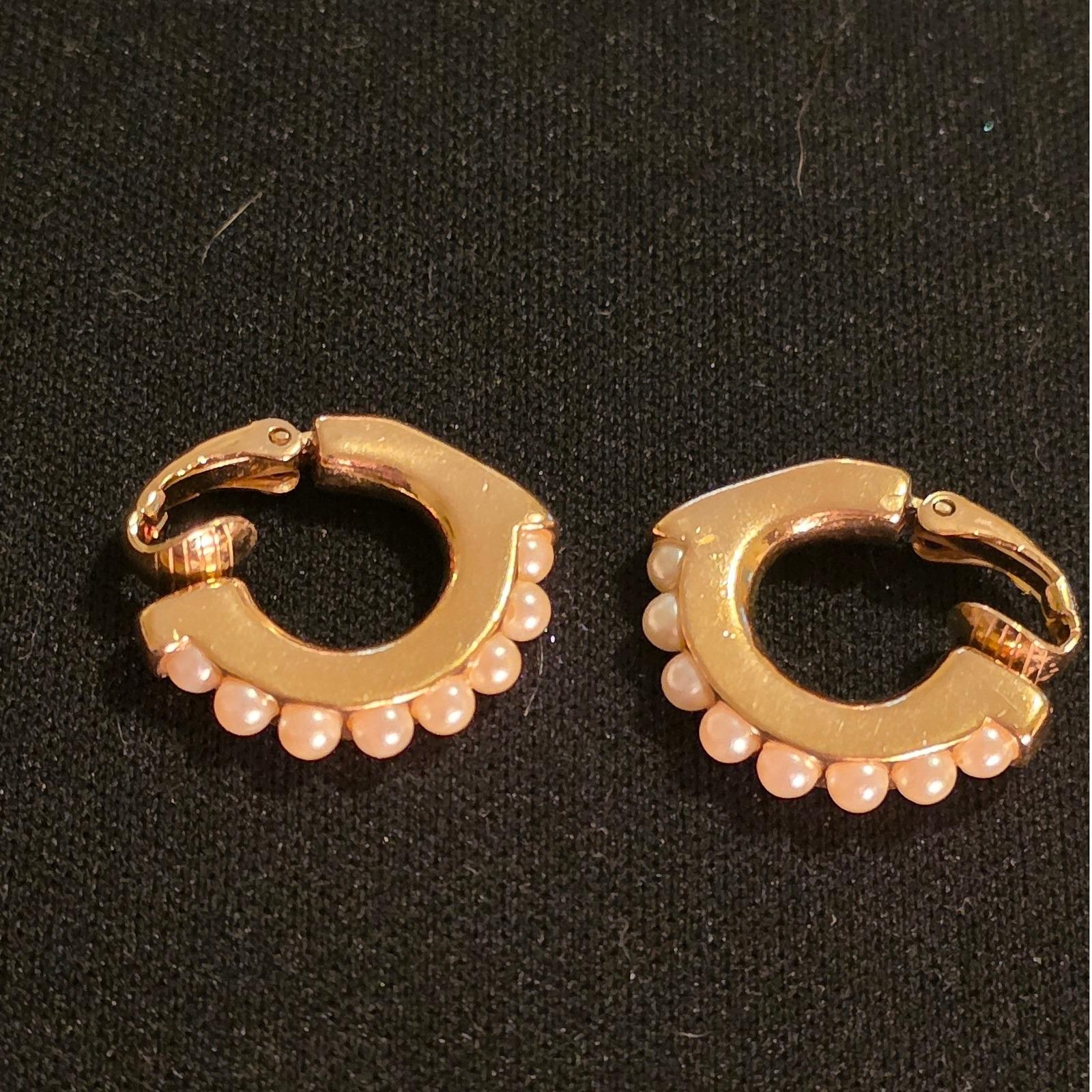 Vintage Crown Trifari Gold Tone Faux Pearl Clip On Half Hoop Earrings Trifarium - View 3