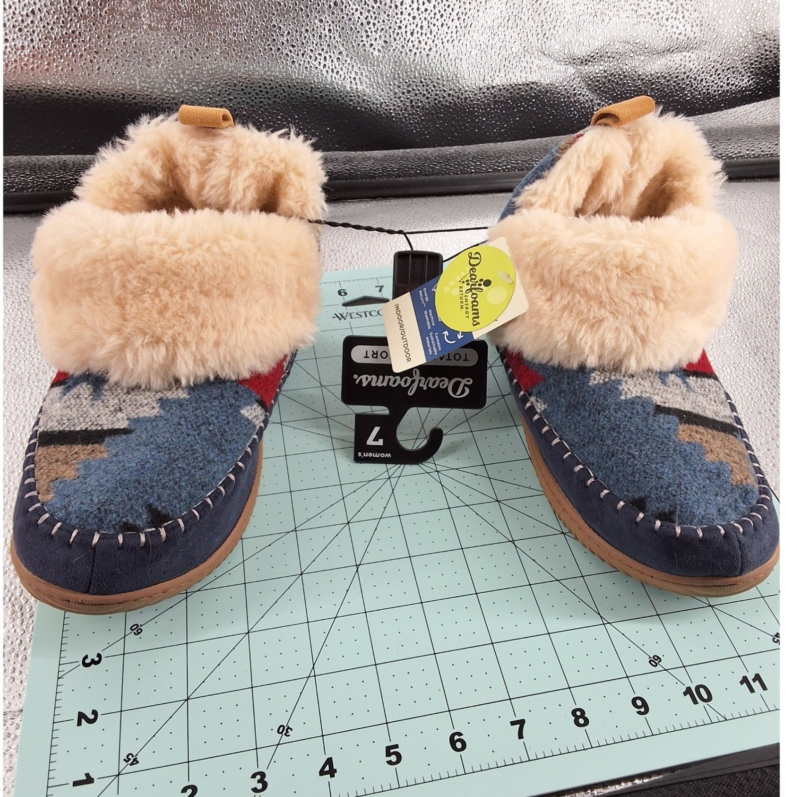 Dearfoams Southwestern Geometric Faux Fur Bootie Slippers Womens Sz 7 - View 15