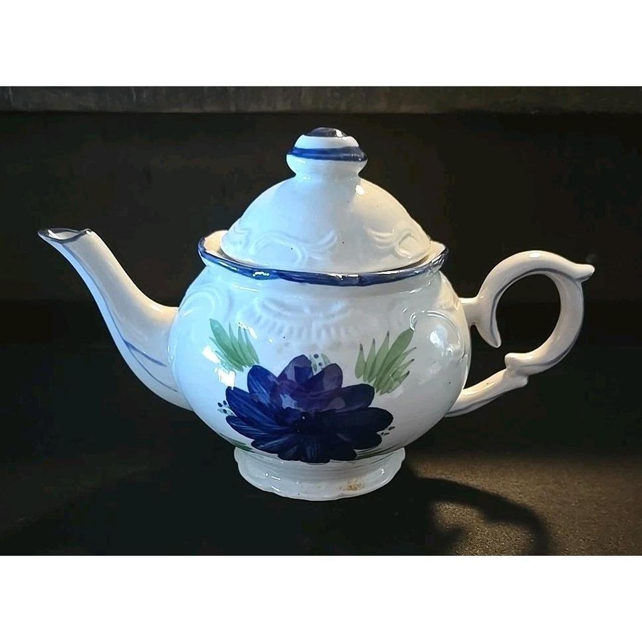 Vintage Roslyn Fine Bone China Tea Cup Saucer Set Blue Gold Gilt England - View 6