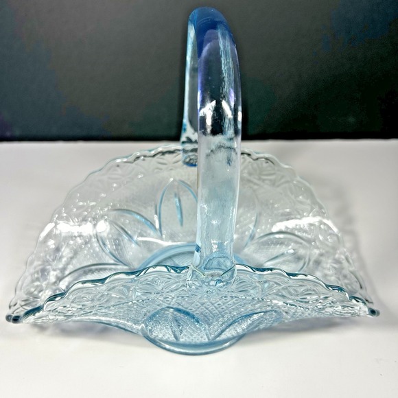 Princess House Blown Glass Pear Figurine Paperweight 3 Inch Clear Fruit‎ Decor - View 21