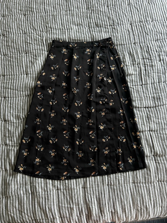 Black Paneled Midi Skirt Satin Trim V-Yoke Pockets Plus Size 56 / 22W Formal - View 18